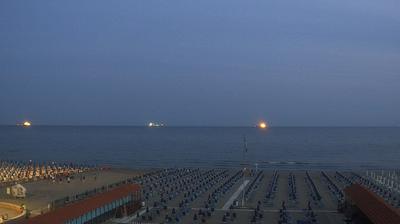 immagine della webcam nei dintorni di Marina Di Massa: webcam Marina Di Carrara