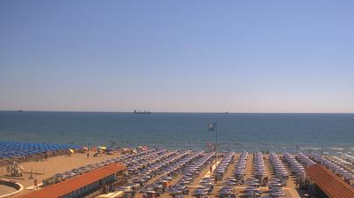 immagine della webcam nei dintorni di Massa: webcam Marina Di Carrara