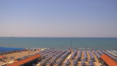 immagine della webcam nei dintorni di Ameglia: webcam Marina Di Carrara