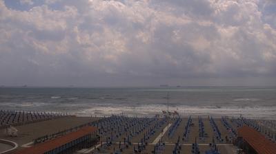 immagine della webcam nei dintorni di Marina Di Pietrasanta: webcam Marina Di Carrara