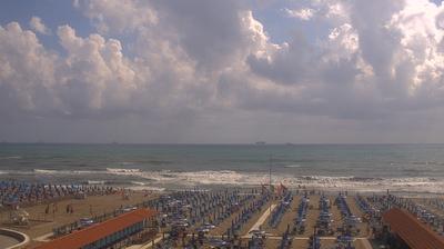 immagine della webcam nei dintorni di Ronchi: webcam Marina Di Carrara