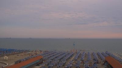 immagine della webcam nei dintorni di Portovenere: webcam Marina Di Carrara