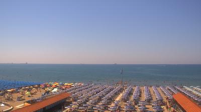 immagine della webcam nei dintorni di Camaiore: webcam Marina Di Carrara