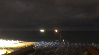 immagine della webcam nei dintorni di Tonfano: webcam Marina Di Carrara