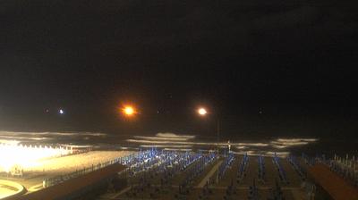 immagine della webcam nei dintorni di Viareggio: webcam Marina Di Carrara