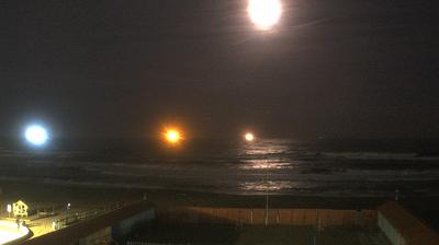 immagine della webcam nei dintorni di La Spezia: webcam Marina Di Carrara