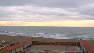 immagine della webcam nei dintorni di Marina Di Torre Del Lago: webcam Marina Di Carrara