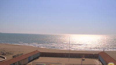 immagine della webcam nei dintorni di Forte dei Marmi: webcam Marina Di Carrara