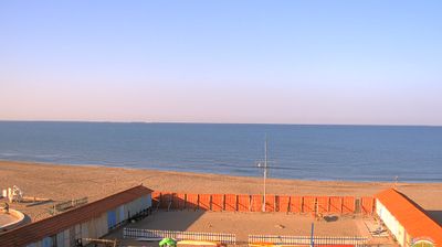 immagine della webcam nei dintorni di Torre Del Lago Puccini: webcam Marina Di Carrara