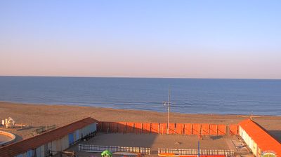 immagine della webcam nei dintorni di Pitelli: webcam Marina Di Carrara