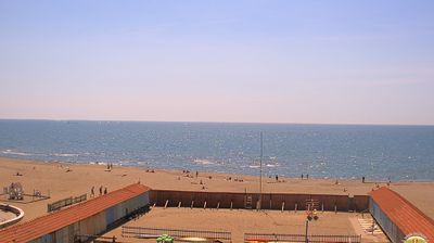 immagine della webcam nei dintorni di Lido Di Camaiore: webcam Marina Di Carrara