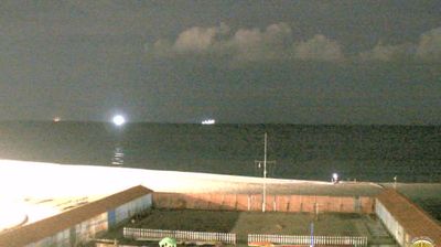immagine della webcam nei dintorni di La Spezia: webcam Marina Di Carrara