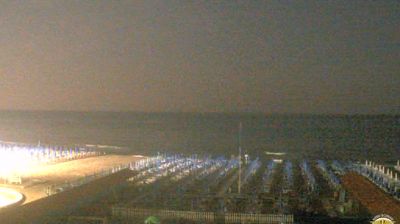 immagine della webcam nei dintorni di Torre Del Lago Puccini: webcam Marina Di Carrara