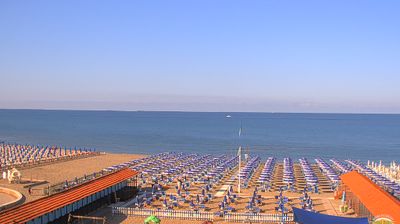 immagine della webcam nei dintorni di Portovenere: webcam Marina Di Carrara