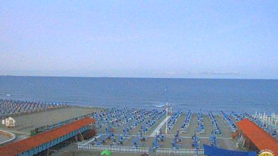 immagine della webcam nei dintorni di La Spezia: webcam Marina Di Carrara