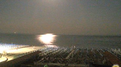 immagine della webcam nei dintorni di Campo Cecina: webcam Marina Di Carrara