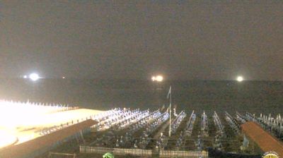 immagine della webcam nei dintorni di Lerici: webcam Marina Di Carrara