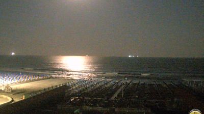 immagine della webcam nei dintorni di Carrara: webcam Marina Di Carrara