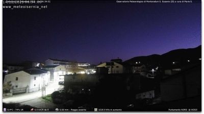 immagine della webcam nei dintorni di Acquaviva d'Isernia: webcam Monteroduni