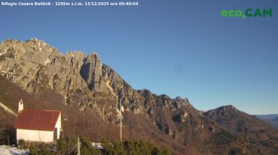 immagine della webcam nei dintorni di Malga San Giorgio: webcam Rifugio Campogrosso