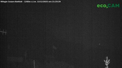 immagine della webcam nei dintorni di Serrada: webcam Rifugio Campogrosso