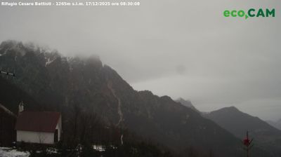 immagine della webcam nei dintorni di Passo delle Fittanze: webcam Rifugio Campogrosso
