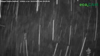 immagine della webcam nei dintorni di Bosco Chiesanuova: webcam Rifugio Campogrosso