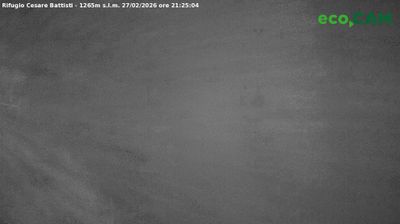 immagine della webcam nei dintorni di Passo delle Fittanze: webcam Rifugio Campogrosso