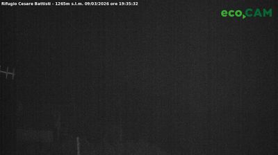 immagine della webcam nei dintorni di Velo d'Astico: webcam Rifugio Campogrosso