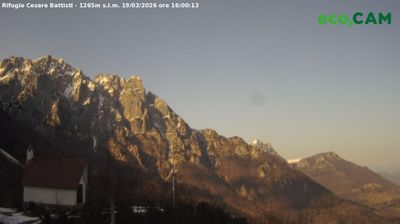 immagine della webcam nei dintorni di Posina: webcam Rifugio Campogrosso