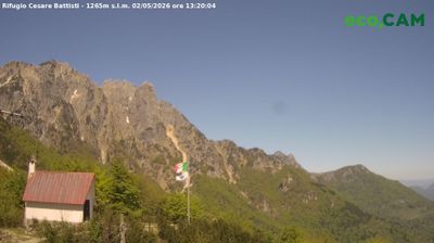 immagine della webcam nei dintorni di Malga San Giorgio: webcam Rifugio Campogrosso
