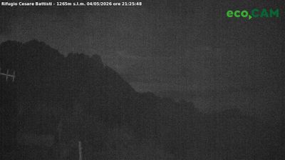 immagine della webcam nei dintorni di Valli del Pasubio: webcam Rifugio Campogrosso