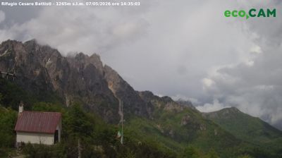 immagine della webcam nei dintorni di Posina: webcam Rifugio Campogrosso