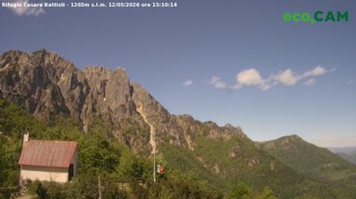 immagine della webcam nei dintorni di Bosco Chiesanuova: webcam Rifugio Campogrosso