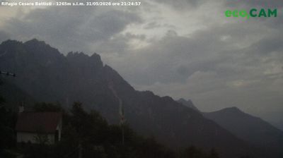 immagine della webcam nei dintorni di Sant'Anna d'Alfaedo: webcam Rifugio Campogrosso
