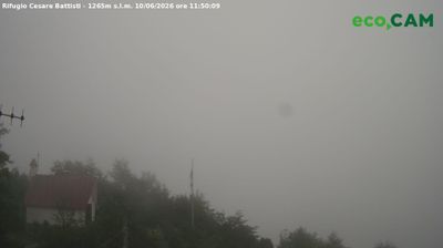 immagine della webcam nei dintorni di Velo d'Astico: webcam Rifugio Campogrosso