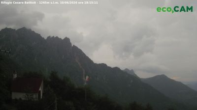 immagine della webcam nei dintorni di Crespadoro: webcam Rifugio Campogrosso