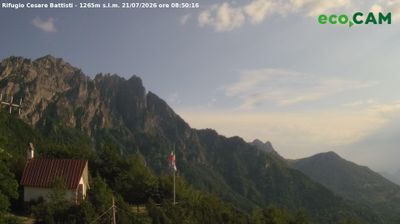 immagine della webcam nei dintorni di Erbezzo: webcam Rifugio Campogrosso
