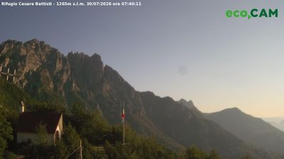 immagine della webcam nei dintorni di Velo d'Astico: webcam Rifugio Campogrosso