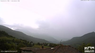 immagine della webcam nei dintorni di Capanne di Sillano: webcam Pratizzano