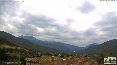 immagine della webcam nei dintorni di Monte Giogo: webcam Pratizzano