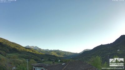 immagine della webcam nei dintorni di Capanne di Sillano: webcam Pratizzano