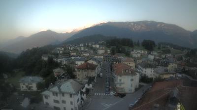 immagine della webcam nei dintorni di Forni Avoltri: webcam Laggio di Cadore