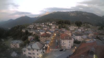 immagine della webcam nei dintorni di Ovaro: webcam Laggio di Cadore