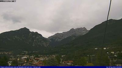 immagine della webcam nei dintorni di Piani d'Erna: webcam Mandello del Lario