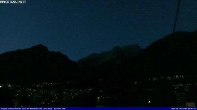 immagine della webcam nei dintorni di Piani di Bobbio: webcam Mandello del Lario