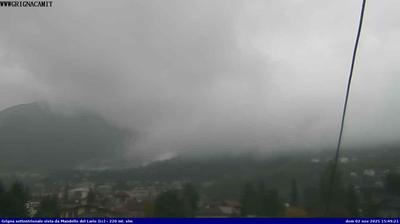 immagine della webcam nei dintorni di Alpe Giumello: webcam Mandello del Lario