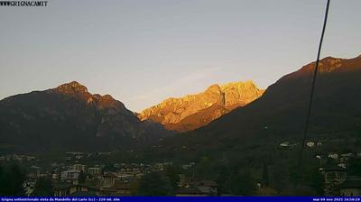 immagine della webcam nei dintorni di Valtorta: webcam Mandello del Lario