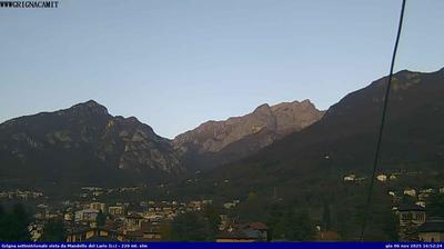 immagine della webcam nei dintorni di Abbadia Lariana: webcam Mandello del Lario