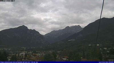 immagine della webcam nei dintorni di Piani Resinelli: webcam Mandello del Lario